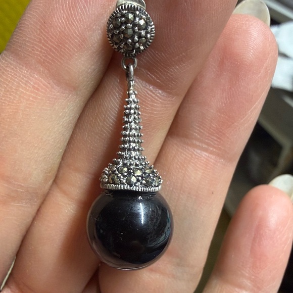 Silver Black drop earrings - Picture 7 of 7